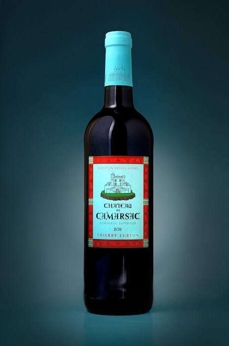 Photographie parckshot d'une bouteille de chateau Camarsac, par Pierre Pointeau, photographe packshot