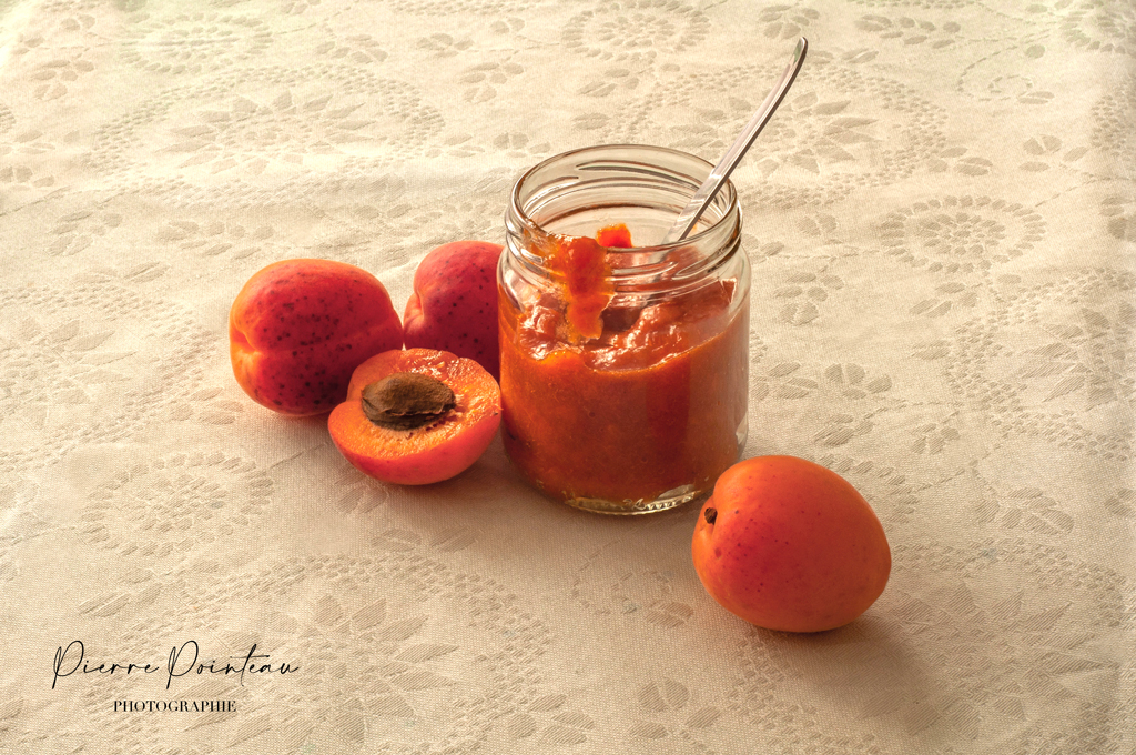 Photographie d'une marmelade d'abricots, pare Pierre Pointeau, photographe culinaire